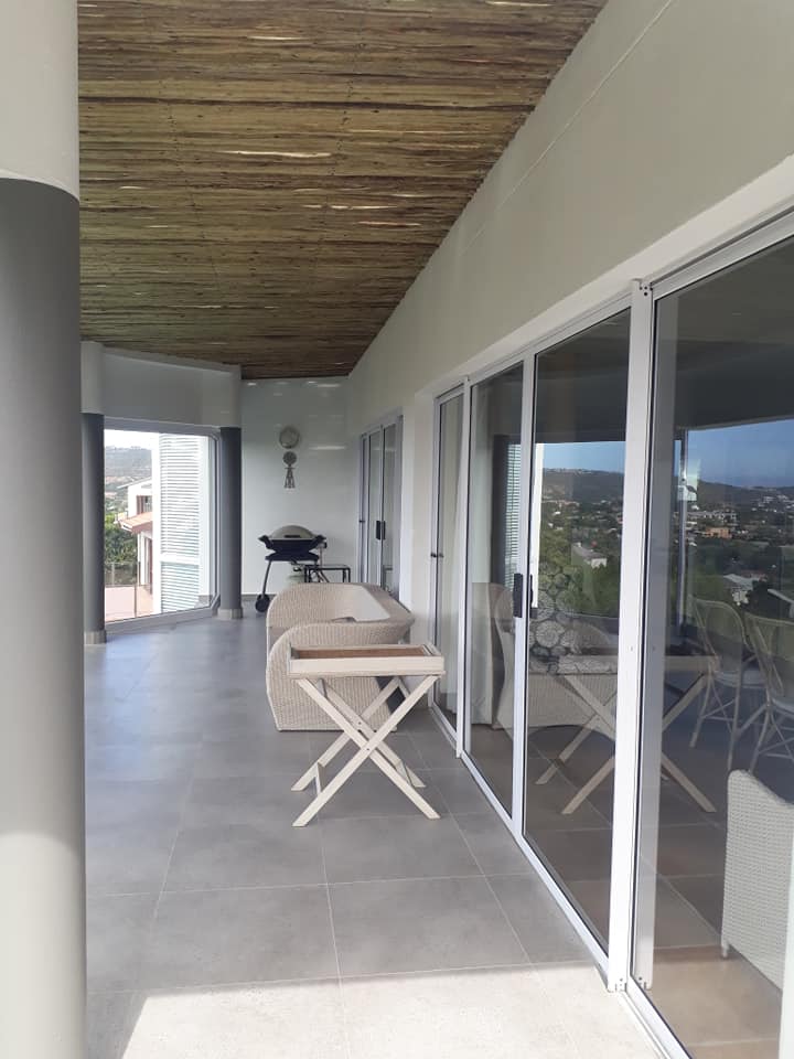 Aluminium sliding doors